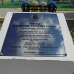 Letreiro Praça Raimundo Teixeira Costa