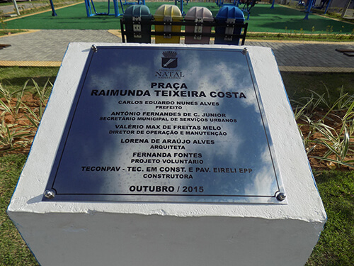 Letreiro Praça Raimundo Teixeira Costa